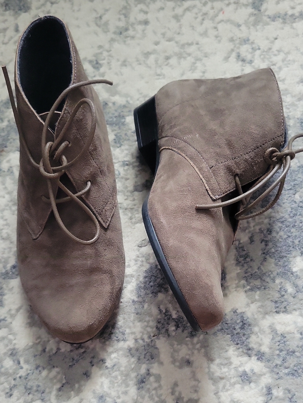 Munro Brown Suede Ankle Chukka Booties